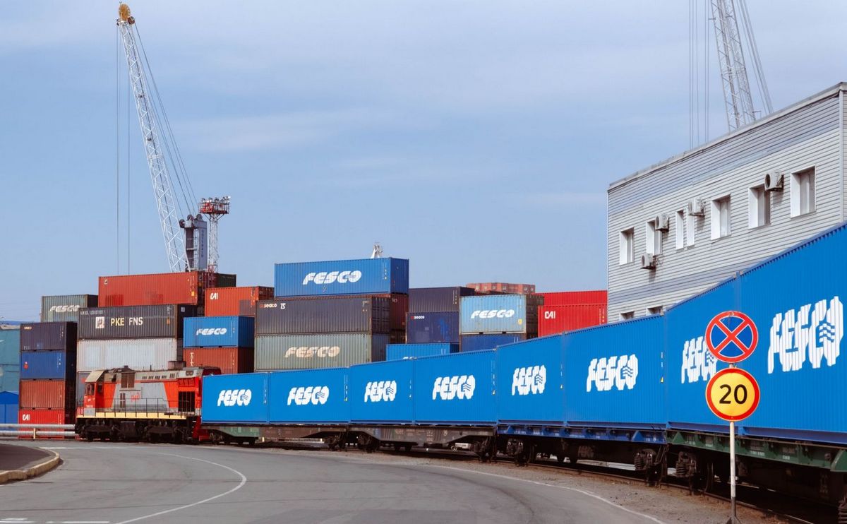 Товарооборот России и Китая в сентябре упал почти на 10%